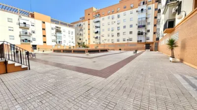 Piso en venta en Calle Pakistán, 2, Avenida de las Ciencias-Emilio Lemos (Distrito Este-Alcosa-Torreblanca. Sevilla Capital) de 235.000 €