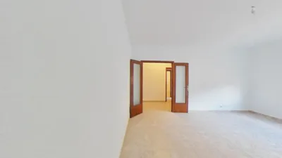 Flat in La Creu Alta photo 4