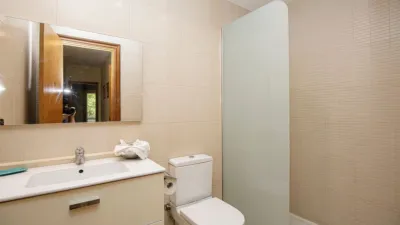 Piso en alquiler en Plaça de Rafael Alberti, Fontajau-Domeny-Taialà (Girona Capital) de 1.500 €<span>/mes</span>