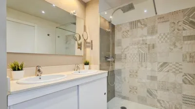 Piso en venta en Carrer de Josep Ferrater i Móra, El Poblenou (Distrito Sant Martí. Barcelona Capital) de 695.000 €