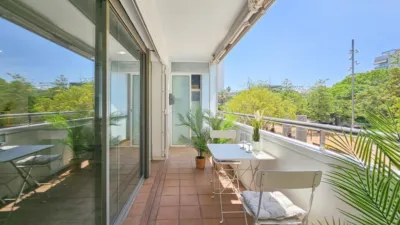 Piso en venta en Carrer de Josep Ferrater i Móra, El Poblenou (Distrito Sant Martí. Barcelona Capital) de 695.000 €