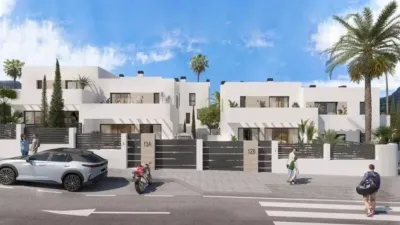 Semi-detached house on Santa Magdalena Street photo 4