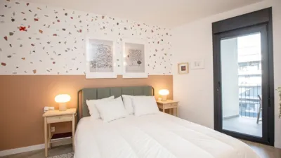 Piso en alquiler en Carrer Migdia, cerca de Carrer de Maria Josepa Arnall i Juan, Migdia Casernes (Girona Capital) de 2.200 €<span>/mes</span>