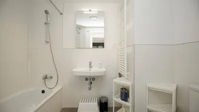 Piso en alquiler en Carrer Migdia, cerca de Carrer de Maria Josepa Arnall i Juan, Migdia Casernes (Girona Capital) de 2.200 €<span>/mes</span>