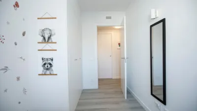 Piso en alquiler en Carrer Migdia, cerca de Carrer de Maria Josepa Arnall i Juan, Migdia Casernes (Girona Capital) de 2.200 €<span>/mes</span>
