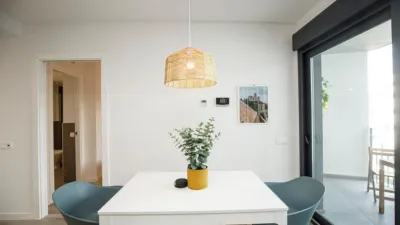 Piso en alquiler en Carrer Migdia, cerca de Carrer de Maria Josepa Arnall i Juan, Migdia Casernes (Girona Capital) de 2.200 €<span>/mes</span>