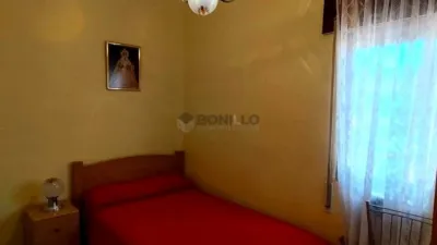 Piso en venta en Calle de Antonio Machado, Utrillas de 35.000 €