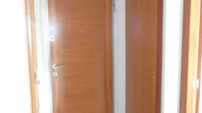 Piso en alquiler en Benicalap - Imagen 3