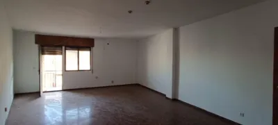 Piso en venta en Andalucia, Fernán-Núñez de 84.000 €