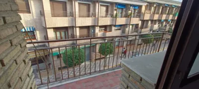 Piso en venta en Andalucia, Fernán-Núñez de 84.000 €