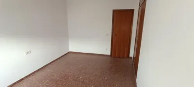 Piso en venta en Andalucia, Fernán-Núñez de 84.000 €