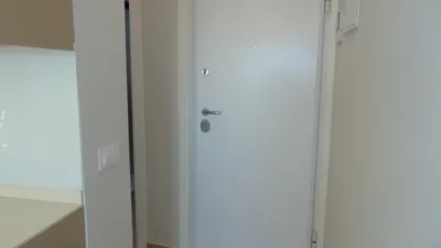 Piso en alquiler en Calle de San Germán, cerca de Calle de la Infanta Mercedes - Imagen 9