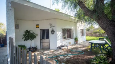 Finca rústica en venta en Calle La Ballena Poligono 9 Parcela 9, Playa de las Tres Piedras-Costa Ballena (Chipiona) de 850.000 €