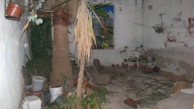 House in the Centre photo 2