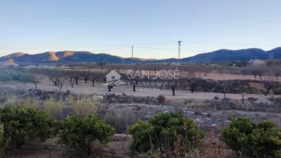 Terreno en venta en Cuevas de San Anton - Más