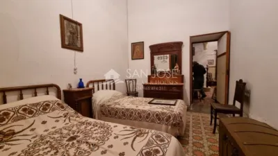 House in the Centre photo 19