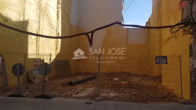 Terreno en venta en La Cruz de los Caidos - Vista 4