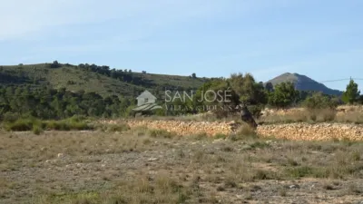 Terreno en venta en La Canalosa - Vista 2