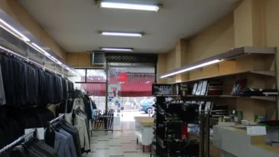 Local comercial en alquiler en Ensanche-Sar - Vista 2