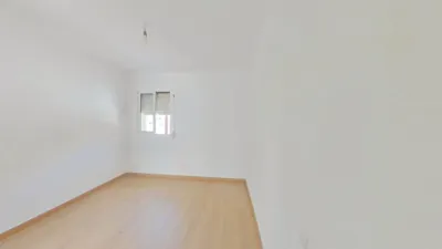 Flat in La Trinitat Nova photo 16