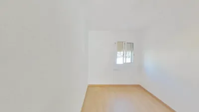 Flat in La Trinitat Nova photo 19