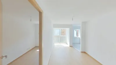 Flat in La Trinitat Nova photo 8