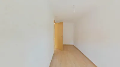 Flat in La Trinitat Nova photo 11