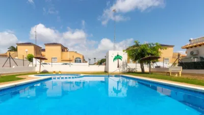 House in Los Almendros-La Florida photo 27