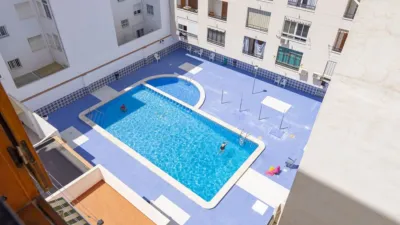 Pis – Elx / Elche, la Barrera, Urbanització Les Atzavares - Vista 4