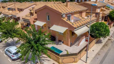 Chalet en Zona Pueblo photo 2