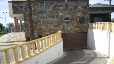 Casa – Los Montesinos, Barrio de los Miras - Más
