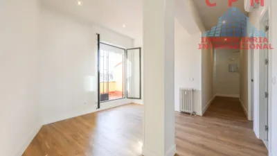 Ático en alquiler en Acacias - Imagen 2