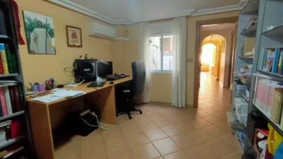 House in the Centre photo 10