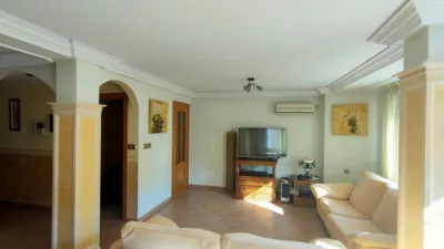 House in the Centre photo 40