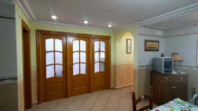 House in the Centre photo 48
