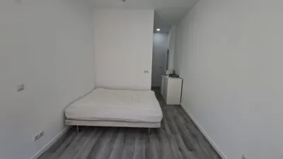 Estudio en alquiler en Calle del Manco de Lepanto - Imagen 3