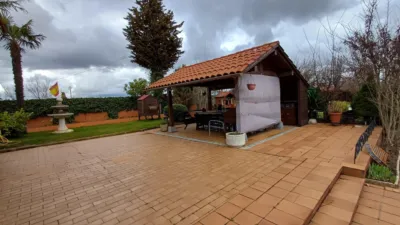 Chalet en Valverde de La Virgen photo 4
