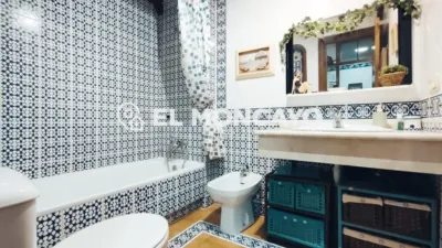 Terraced house on Avinguda de la Llibertat photo 19