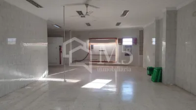 Local comercial en venta en Torrox, Núcleo (Torrox) de 209.900 €