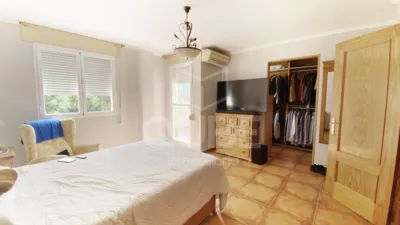 Semi-detached house on Calle de Carmen Olza Zubiri photo 12
