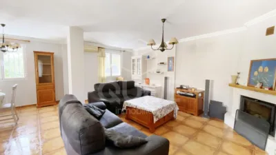 Semi-detached house on Calle de Carmen Olza Zubiri photo 24