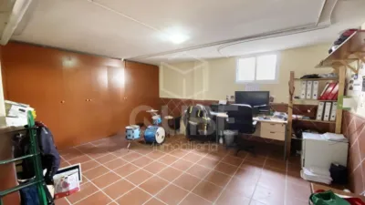 Semi-detached house on Calle de Carmen Olza Zubiri photo 9