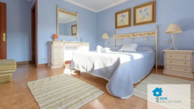 Chalet in Barrio de las Hazas photo 2