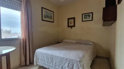 Apartment on Diego Fernández Herrera Street photo 16