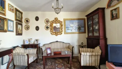 Apartment on Diego Fernández Herrera Street photo 4