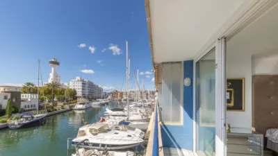 Dúplex en venta en Sector del Cavall de Mar, Empuriabrava (Castelló d'Empúries) de 450.000 €