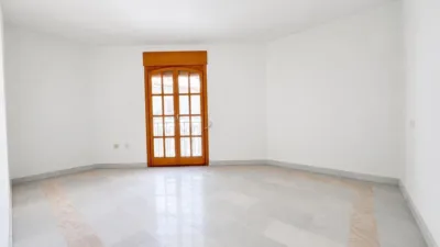 Apartment on Calle de San Antonio, 1 photo 3