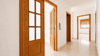 Apartment on Calle de San Antonio, 1 photo 6