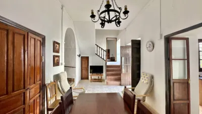 Rustic house on Andrade Navarrete Street photo 11