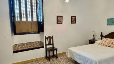 Rustic house on Andrade Navarrete Street photo 13